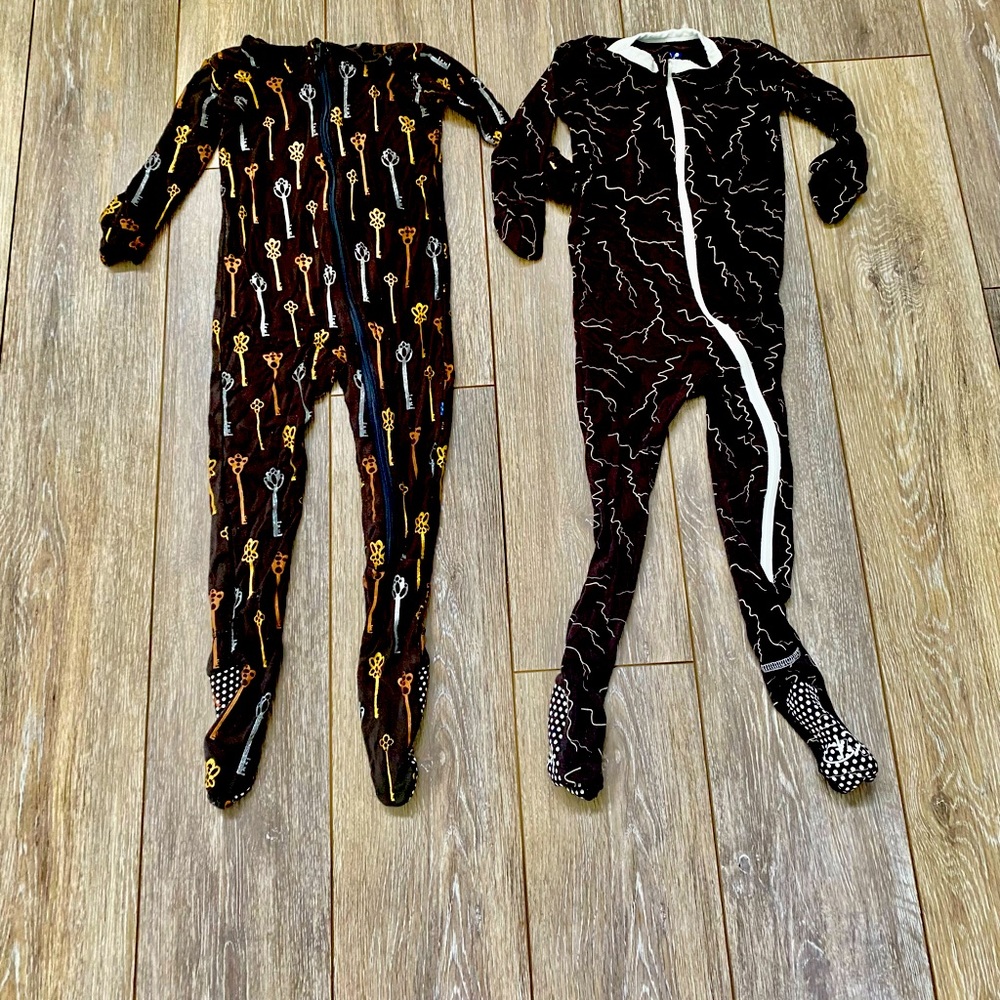 Two pairs of kickee pants pjs!